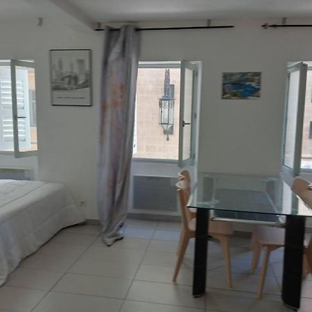 T1 Vieux Port Opera Apartment มาร์กเซย ภายนอก รูปภาพ